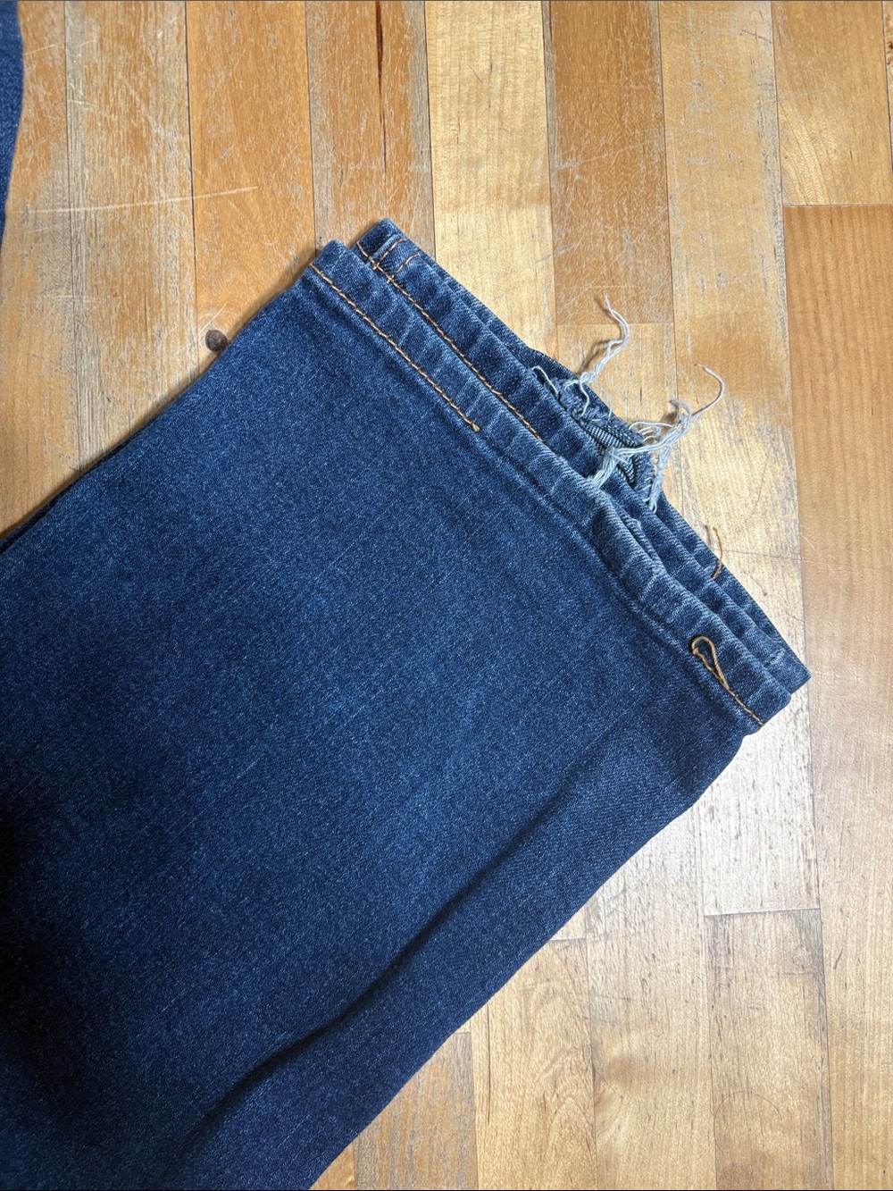 Levi's Men's 541 Athletic fit Jeans - Picture 2 of 10